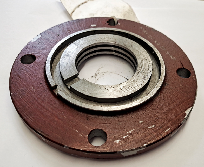 前后压盖迷宫式